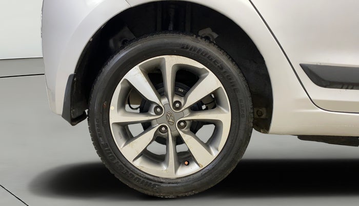 2015 Hyundai Elite i20 ASTA 1.2 (O), Petrol, Manual, 24,246 km, Right Rear Wheel