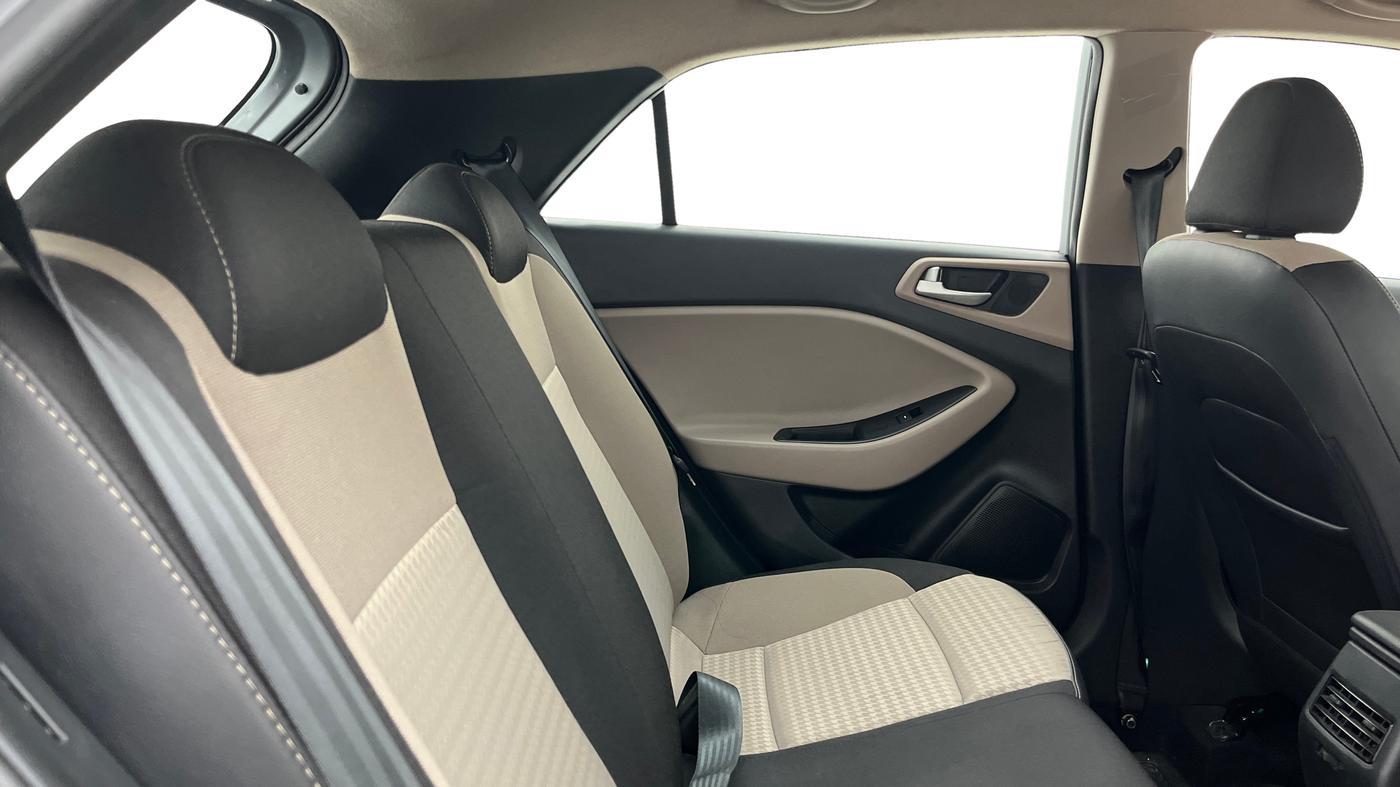 2020 Hyundai Elite i20 SPORTZ PLUS 1.2, Petrol, Manual, 10,035 km, Right Side Rear Door Cabin