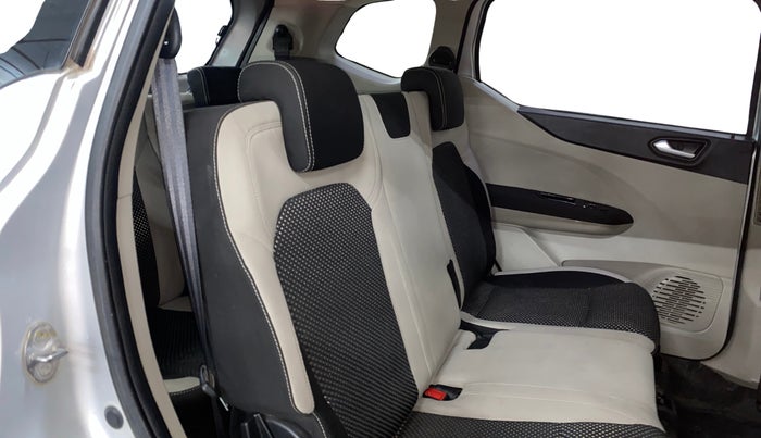 2019 Renault TRIBER RXZ, Petrol, Manual, 42,808 km, Right Side Rear Door Cabin