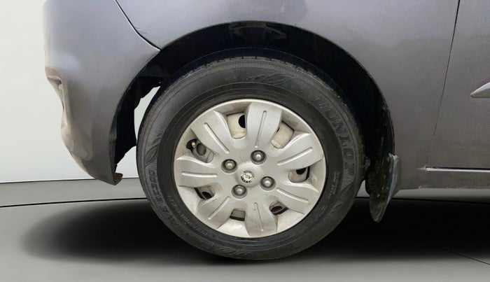 2014 Hyundai i10 MAGNA 1.1, Petrol, Manual, 33,275 km, Left Front Wheel