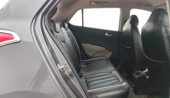 2016 Hyundai Grand i10 SPORTZ 1.2 KAPPA VTVT, CNG, Manual, 1,07,079 km, Right Side Rear Door Cabin