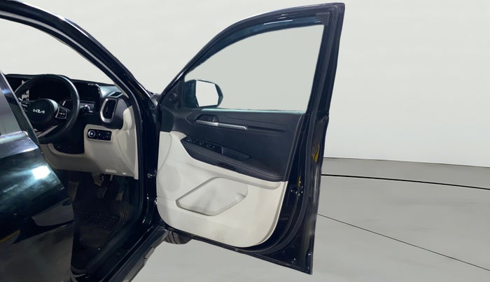 2023 KIA SONET HTX Anniversary Edition 1.5 iMT, Diesel, Manual, 11,107 km, RHS Front Door