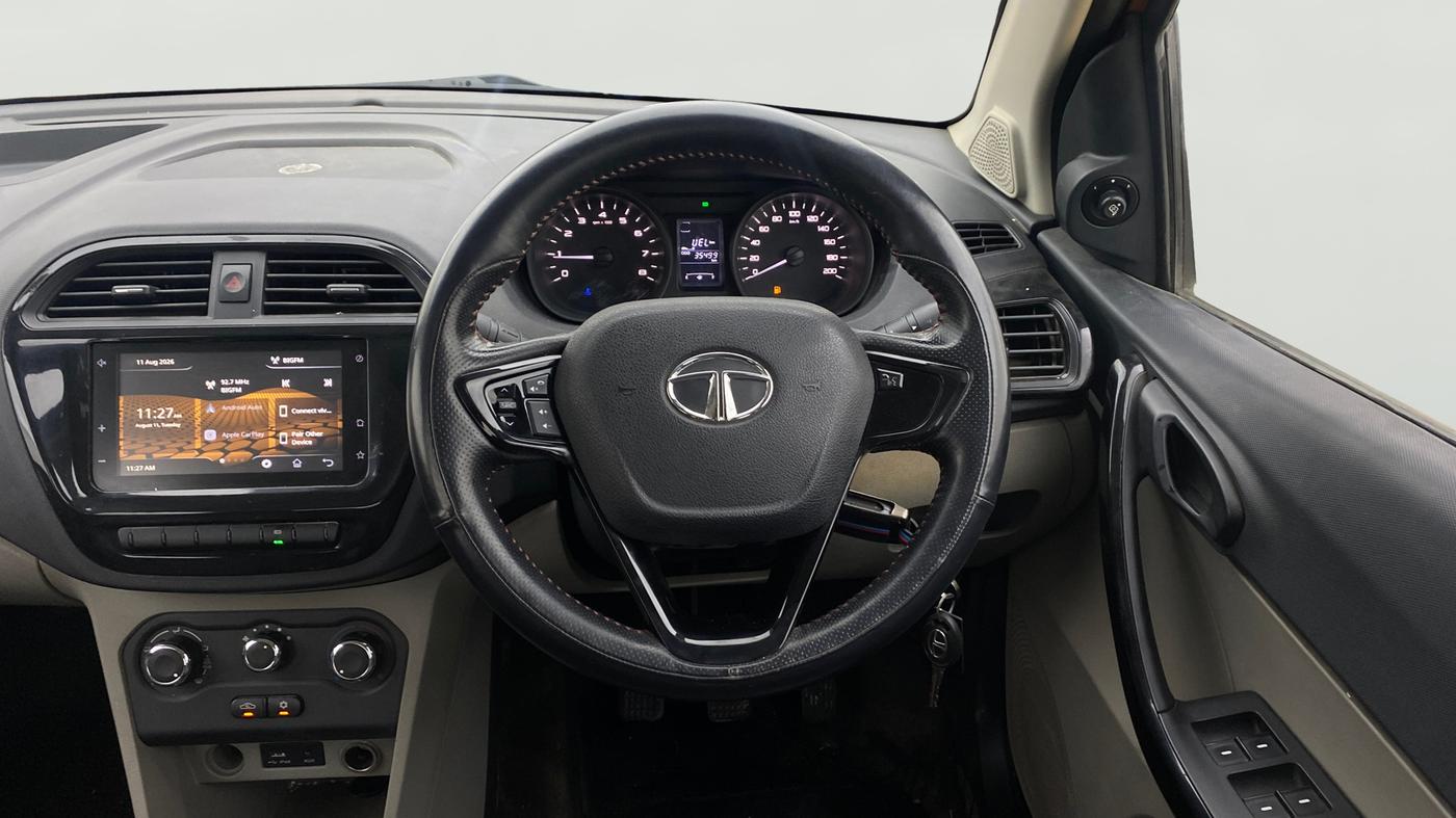 2016 Tata Tiago XT DIESEL, Diesel, Manual, 35,498 km, Steering Wheel Close Up