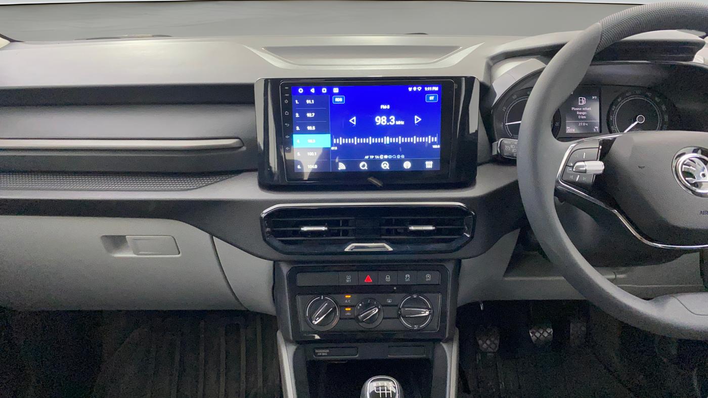 2025 Skoda Kylaq Signature, Petrol, Manual, 2,071 km, Air Conditioner