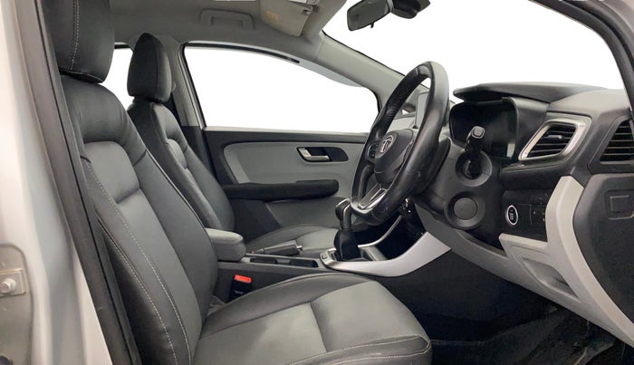 2020 Tata ALTROZ XZ PETROL, Petrol, Manual, 27,394 km, Right Side Front Door Cabin