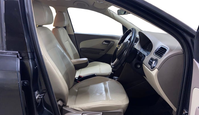 2016 Skoda Rapid 1.5 TDI CR STYLE PLUS AT, Diesel, Automatic, 95,810 km, Right Side Front Door Cabin