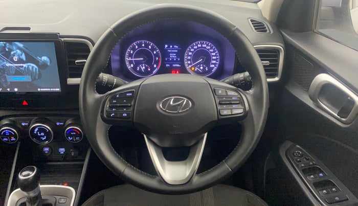 2019 Hyundai VENUE SX PLUS 1.0 TURBO DCT, Petrol, Automatic, 1,00,663 km, Steering Wheel Close Up