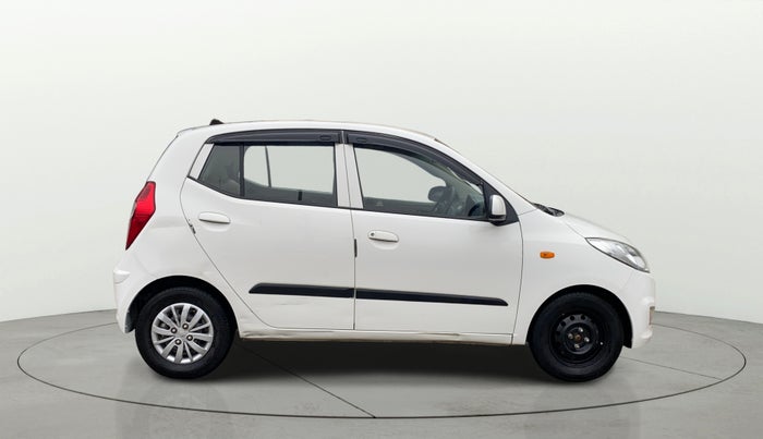 2015 Hyundai i10 SPORTZ 1.1, Petrol, Manual, 65,071 km, Right Side View