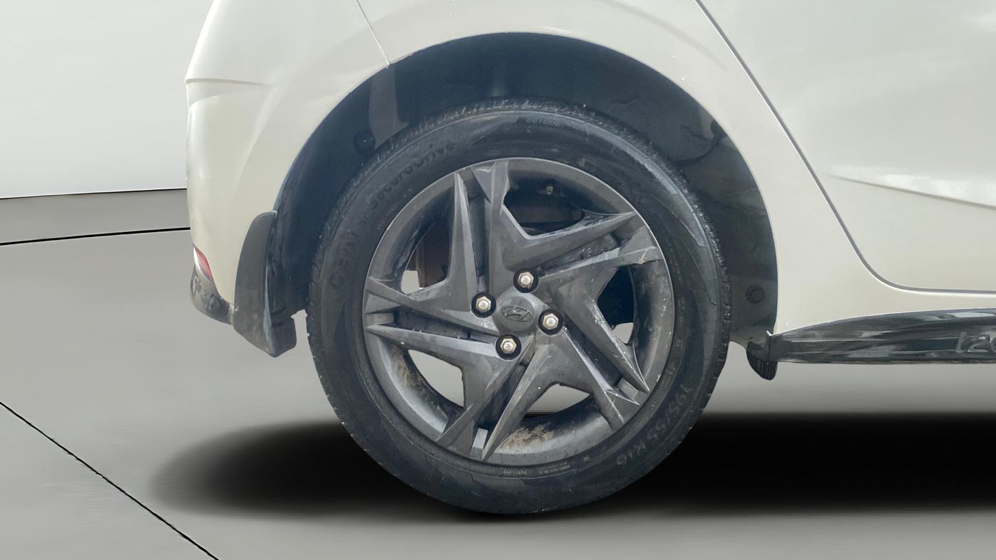 2021 Hyundai NEW I20 SPORTZ 1.2 MT, Petrol, Manual, 23,749 km, Right Rear Wheel