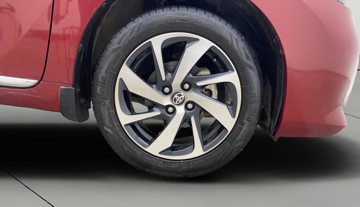 2022 Toyota Glanza V AMT, Petrol, Automatic, 36,144 km, Right Front Wheel