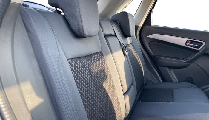 2017 Maruti Vitara Brezza ZDI PLUS, Diesel, Manual, 1,45,205 km, Right Side Rear Door Cabin