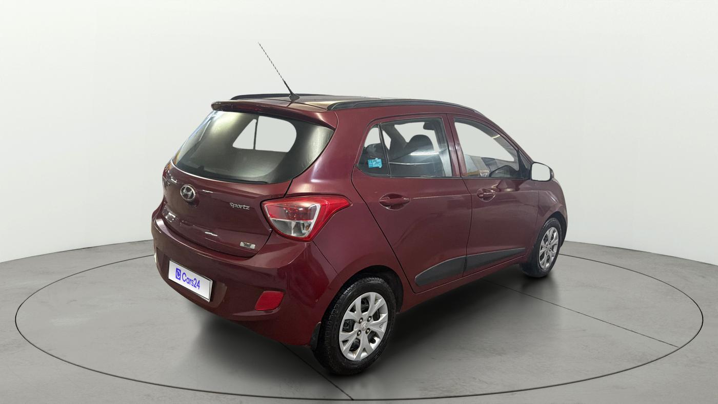 2016 Hyundai Grand i10 SPORTZ 1.2 KAPPA VTVT, Petrol, Manual, 74,786 km, Right Back Diagonal