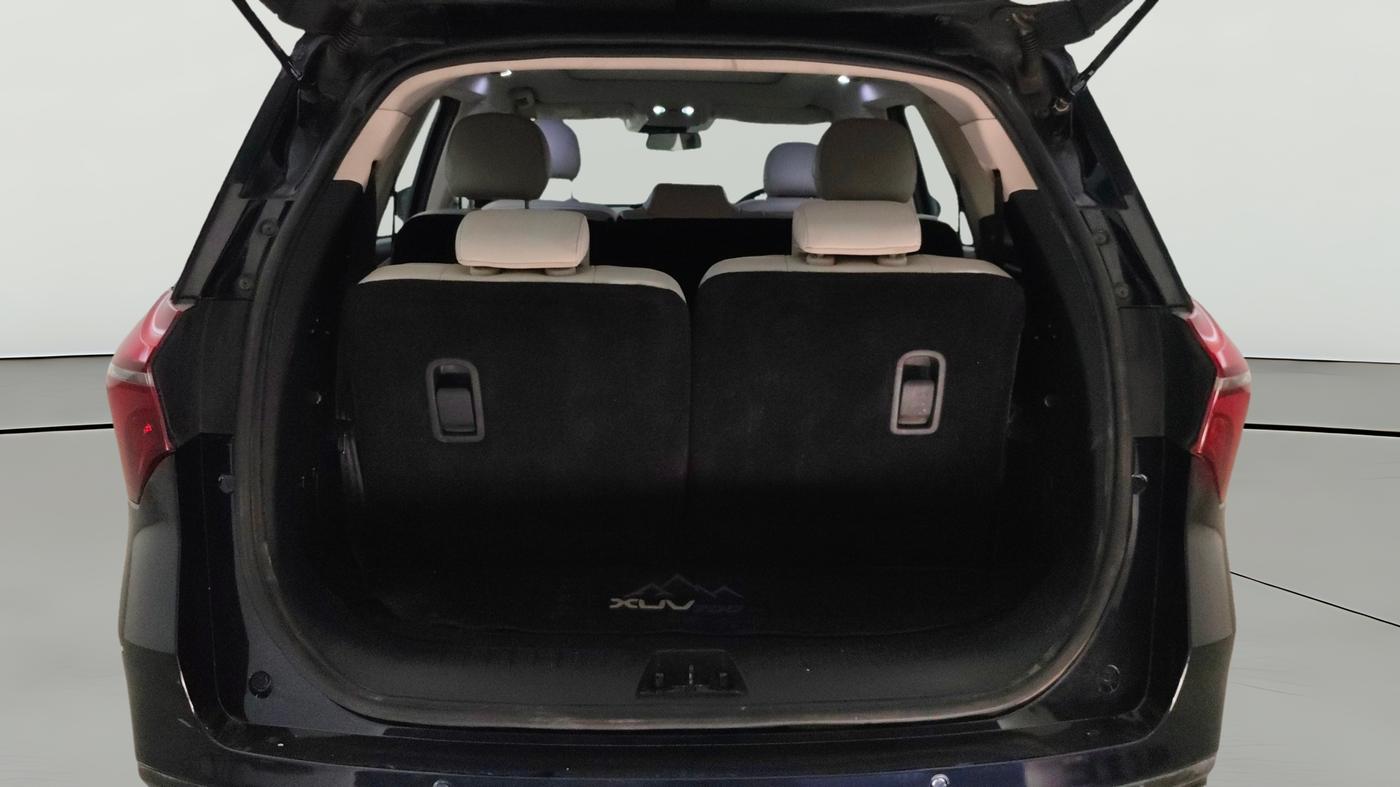 2021 Mahindra XUV700 AX 7 P MT 7 STR, Petrol, Manual, 37,871 km, Boot Open Zoomed View