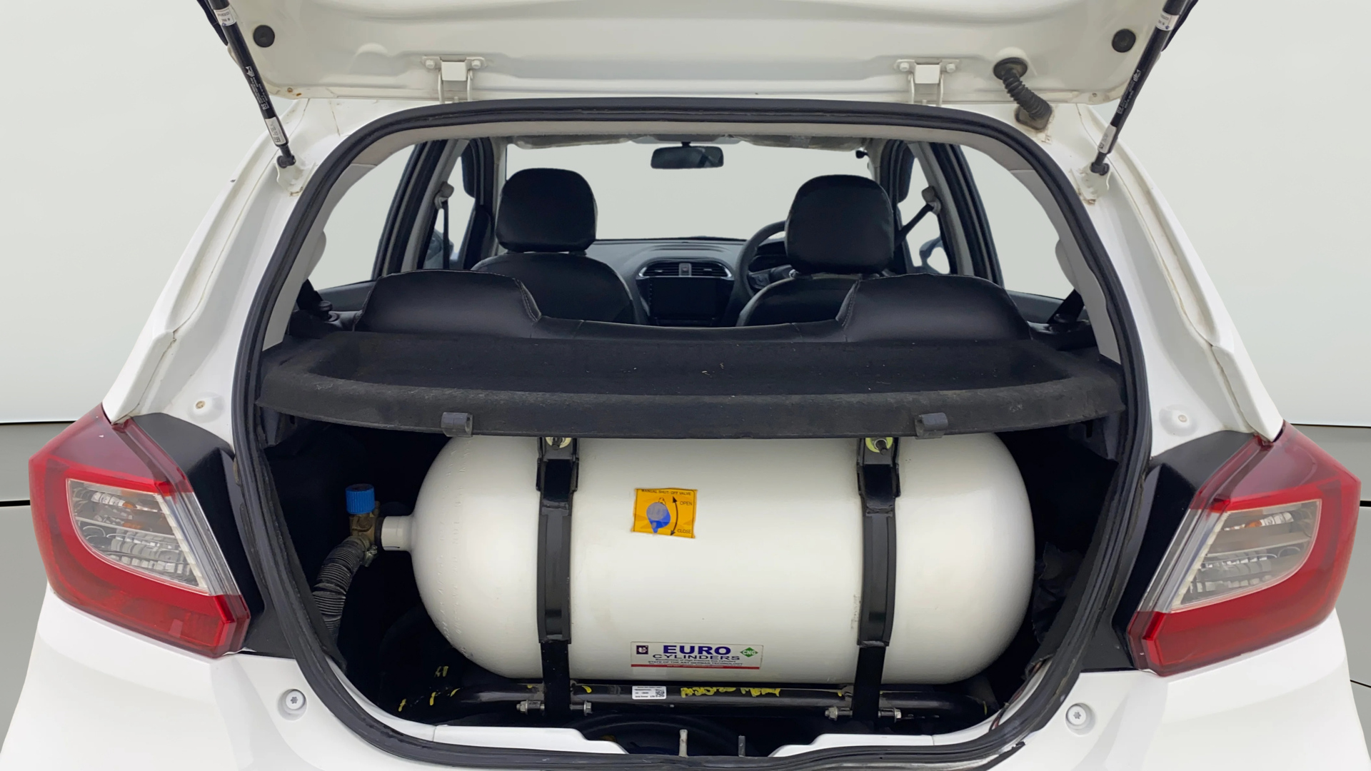 2023 Tata Tiago XT CNG, CNG, Manual, 93,984 km, Boot Open Zoomed View