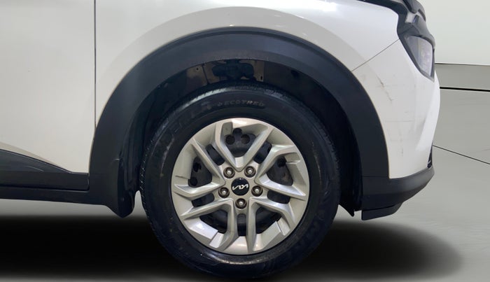 2023 KIA CARENS  PREMIUM 1.5 TURBO PETROL IMT 7 STR, Petrol, Manual, 45,765 km, Right Front Wheel