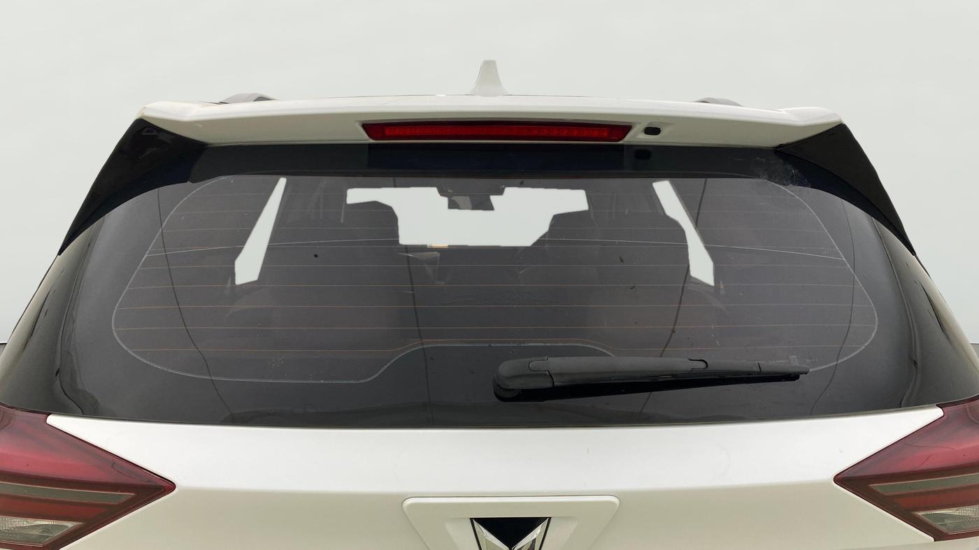 2023 Mahindra XUV700 AX 7 LUXURY P AT 7 STR, Petrol, Automatic, 63,989 km, Rear Windshield