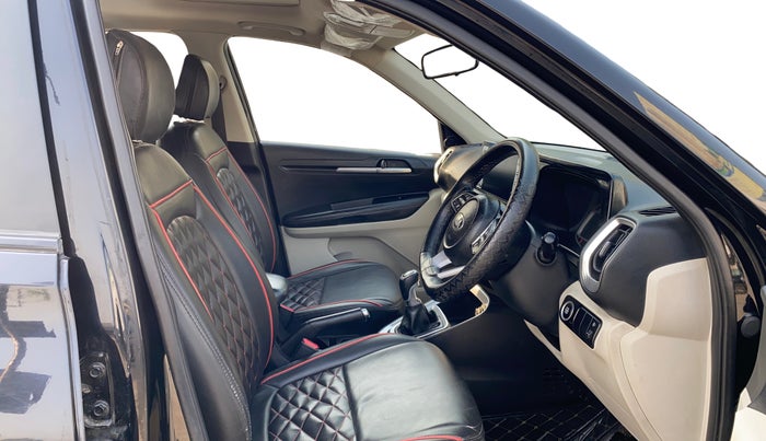 2021 KIA SONET HTX 1.5, Diesel, Manual, 42,963 km, Right Side Front Door Cabin