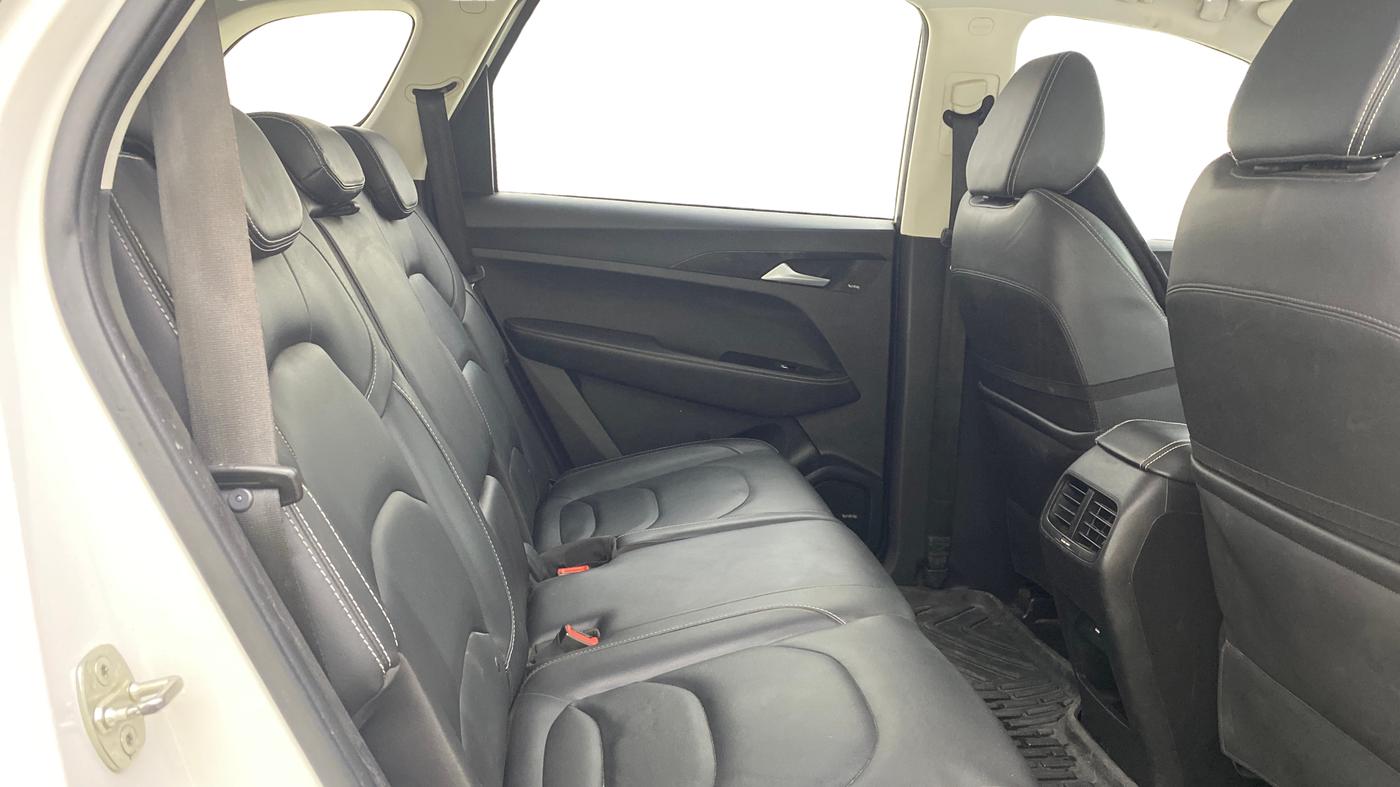 2019 MG HECTOR SHARP 2.0 DIESEL, Diesel, Manual, 94,415 km, Right Side Rear Door Cabin