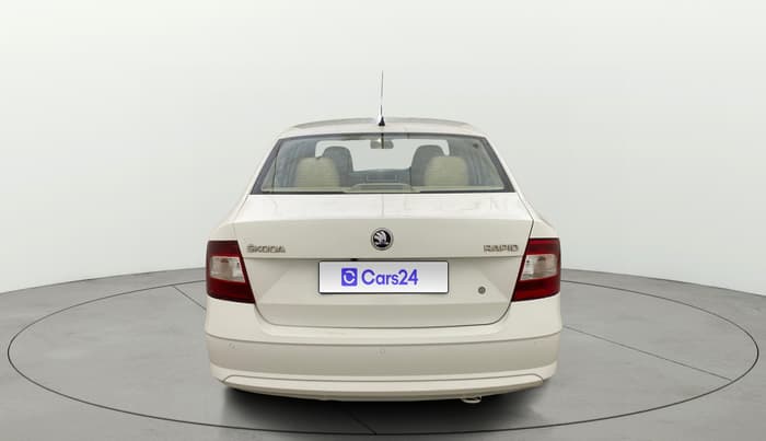 2017 Skoda Rapid AMBITION 1.6 MPI MT, Petrol, Manual, 69,685 km, Back/Rear