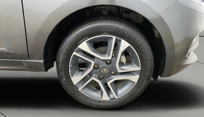 2022 Tata Tiago XZA PLUS PETROL, Petrol, Automatic, 22,189 km, Right Front Wheel