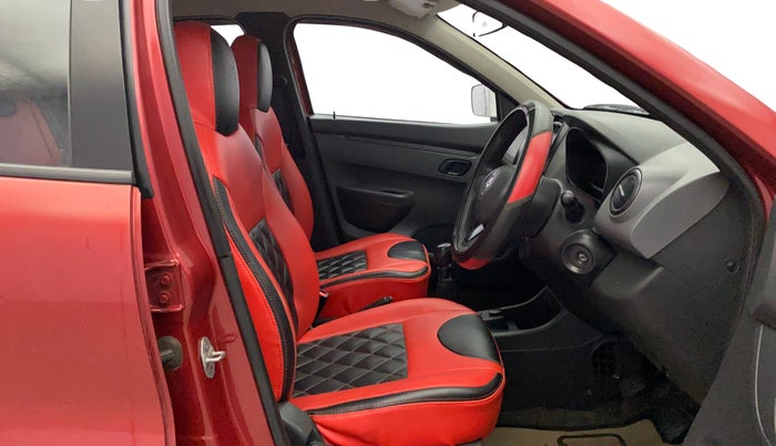 2015 Renault Kwid RXT 0.8, Petrol, Manual, 62,290 km, Right Side Front Door Cabin