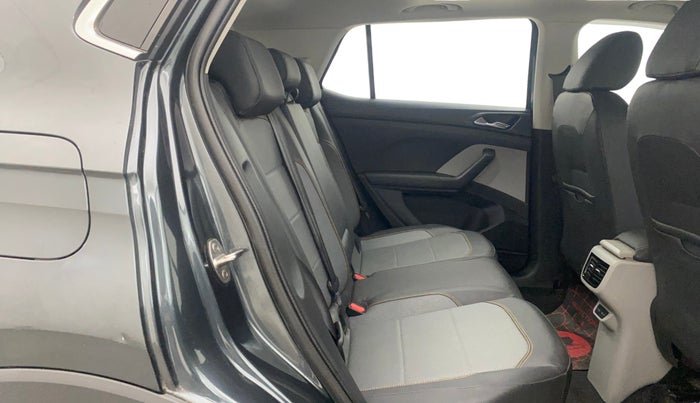 2022 Skoda KUSHAQ STYLE 1.0L TSI MT, Petrol, Manual, 31,741 km, Right Side Rear Door Cabin