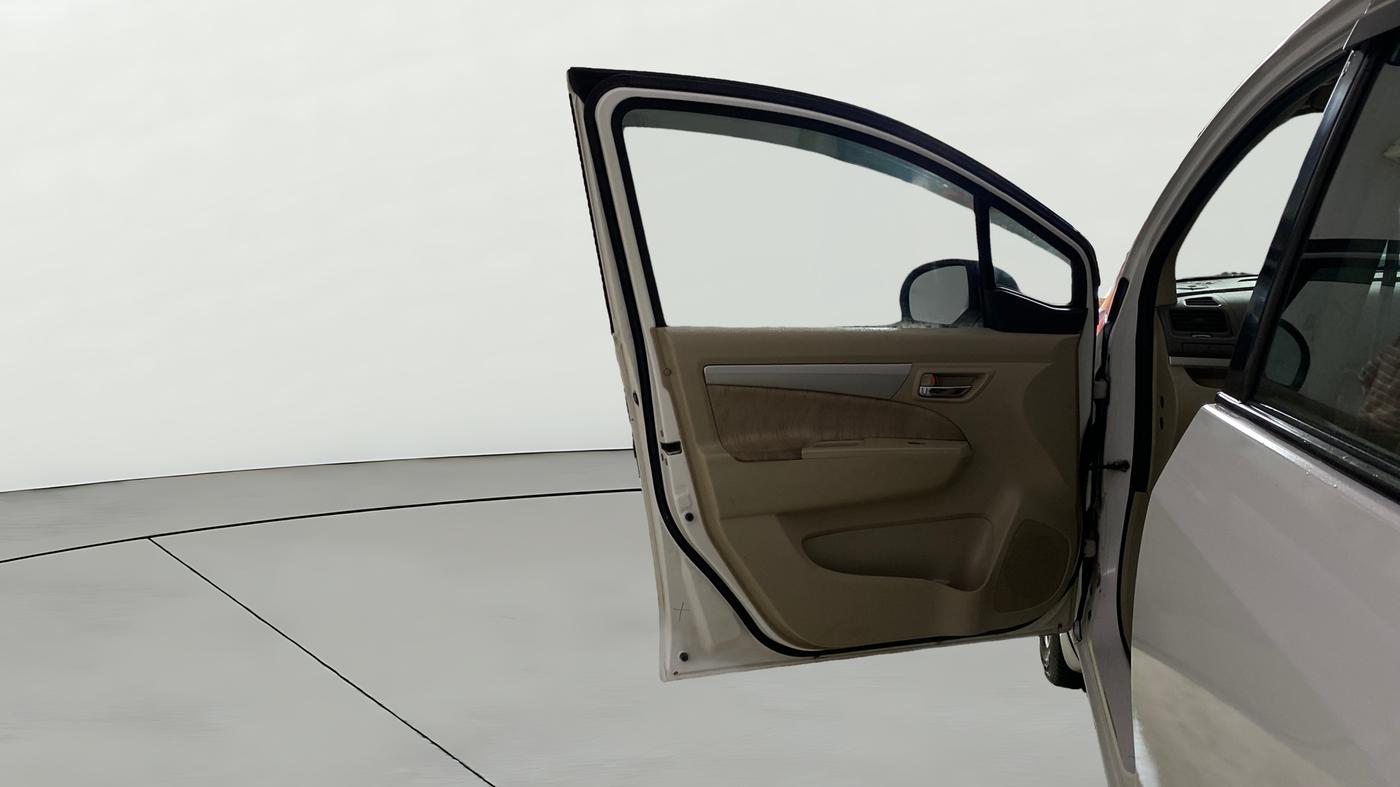 2015 Maruti Ertiga VXI CNG, CNG, Manual, 1,26,693 km, LHS Front Door