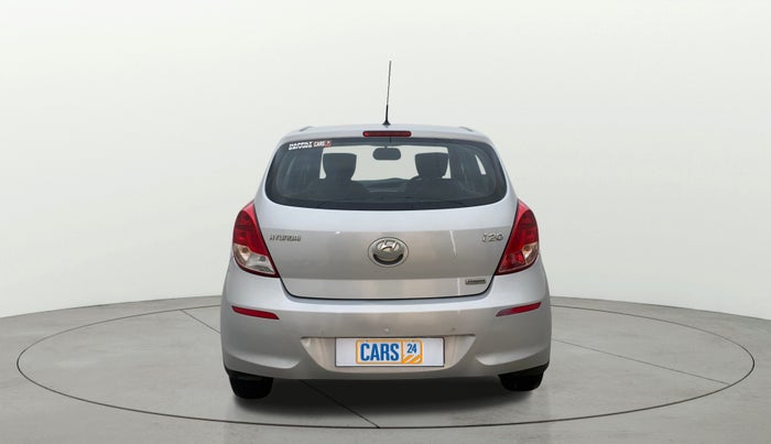 2013 Hyundai i20 MAGNA 1.2, Petrol, Manual, 1,11,877 km, Back/Rear