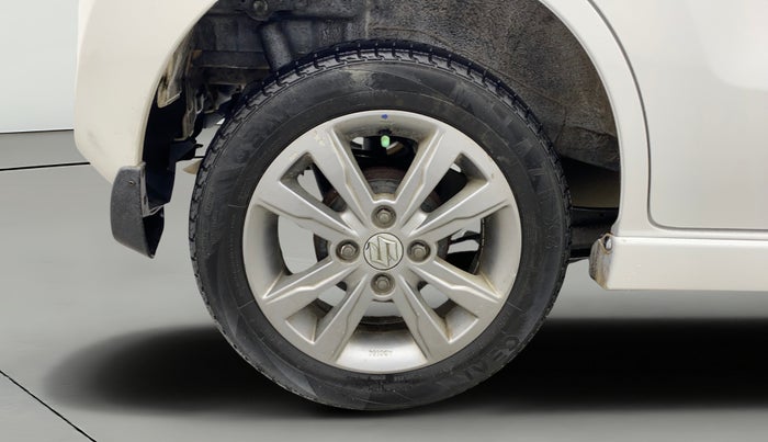 2014 Maruti Wagon R Stingray VXI, Petrol, Manual, 38,624 km, Right Rear Wheel