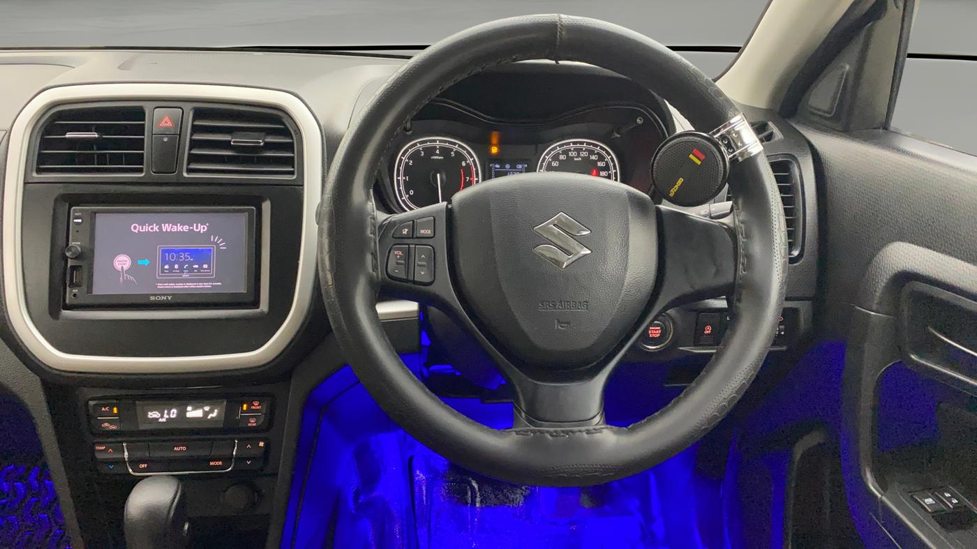 2022 Maruti Vitara Brezza VXI AT SHVS, Petrol, Automatic, 17,022 km, Steering Wheel Close Up