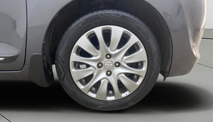 2016 Maruti Baleno ZETA CVT PETROL 1.2, Petrol, Automatic, 37,190 km, Right Front Wheel