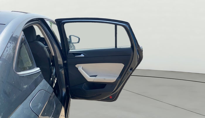 2023 Volkswagen VIRTUS TOPLINE TSI 1.0 MT, Petrol, Manual, 50,814 km, RHS Rear Door