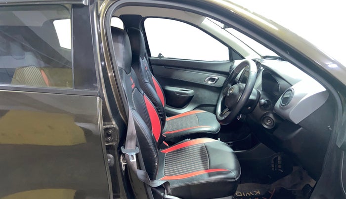 2019 Renault Kwid RXT 1.0 AMT (O), Petrol, Automatic, 45,612 km, Right Side Front Door Cabin