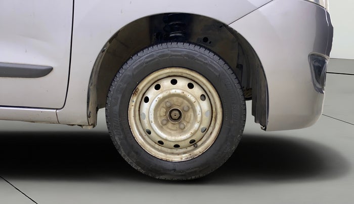 2013 Maruti Wagon R 1.0 LXI CNG, CNG, Manual, 48,326 km, Right Front Wheel