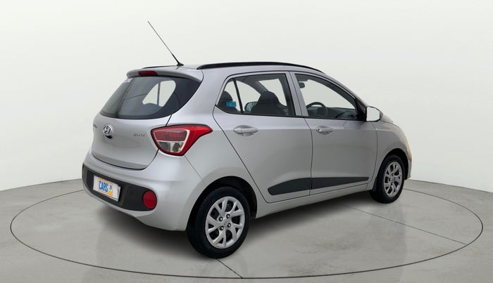 2018 Hyundai Grand i10 SPORTZ 1.2 KAPPA VTVT, Petrol, Manual, 30,341 km, Right Back Diagonal