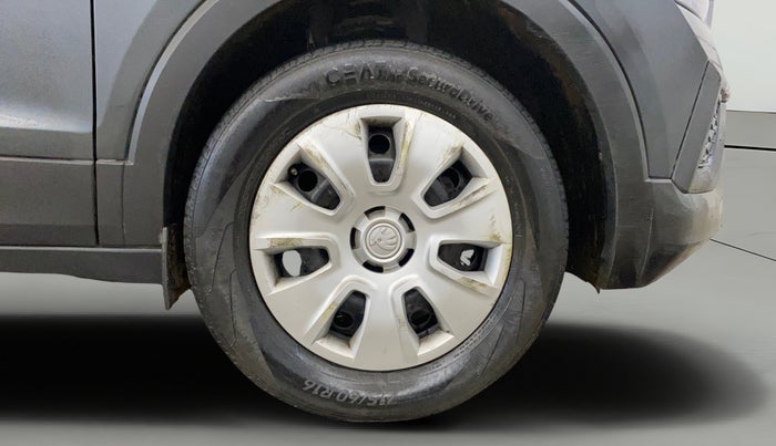 2025 Skoda KUSHAQ ACTIVE 1.0L TSI MT, Petrol, Manual, 20,557 km, Right Front Wheel