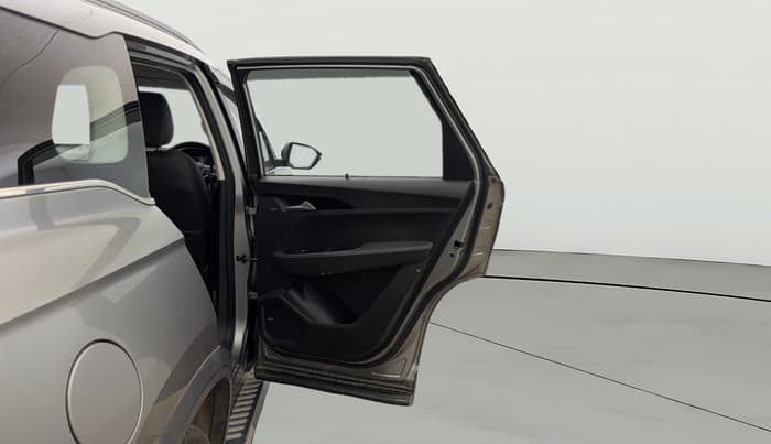 2019 MG HECTOR SMART HYBRID 1.5 PETROL, Petrol, Manual, 24,128 km, RHS Rear Door