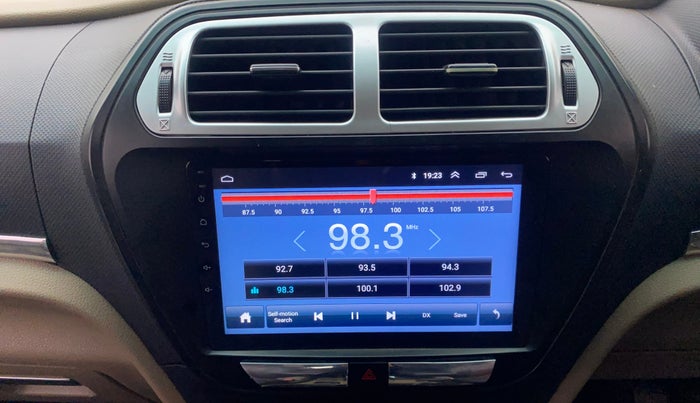 2017 Mahindra TUV300 T8 AMT, Diesel, Automatic, 95,597 km, Air Conditioner