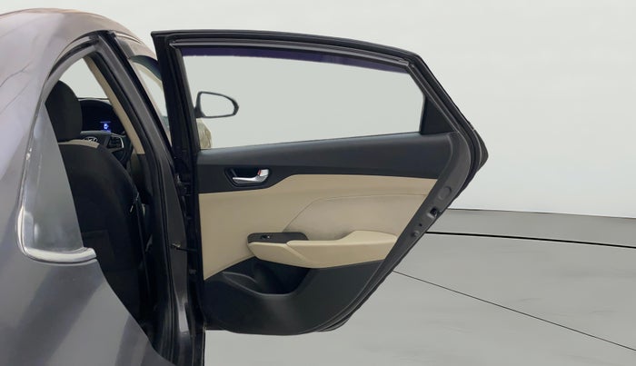 2019 Hyundai Verna 1.6 VTVT SX, Petrol, Manual, 1,03,405 km, RHS Rear Door