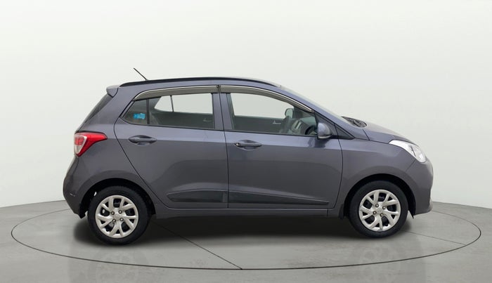 2018 Hyundai Grand i10 SPORTZ (O) 1.2 KAPPA VTVT, Petrol, Manual, 30,999 km, Right Side View