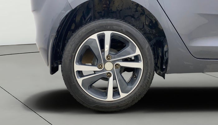 2021 Tata ALTROZ XZ PETROL, Petrol, Manual, 22,585 km, Right Rear Wheel