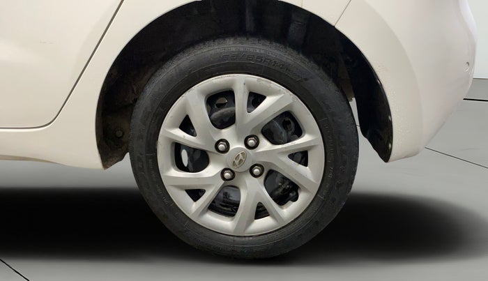 2017 Hyundai Grand i10 SPORTZ 1.2 KAPPA VTVT, CNG, Manual, 1,17,109 km, Left Rear Wheel