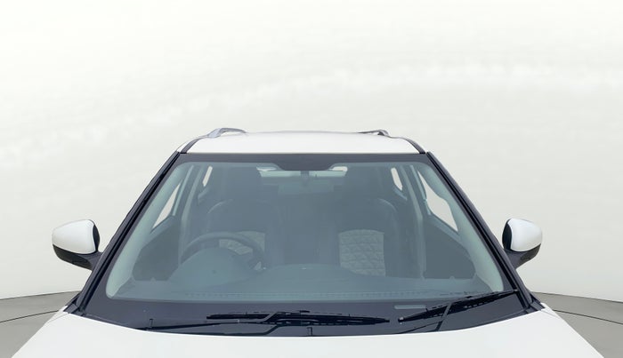 2021 Mahindra XUV300 W4 1.2 PETROL, Petrol, Manual, 26,985 km, Front Windshield