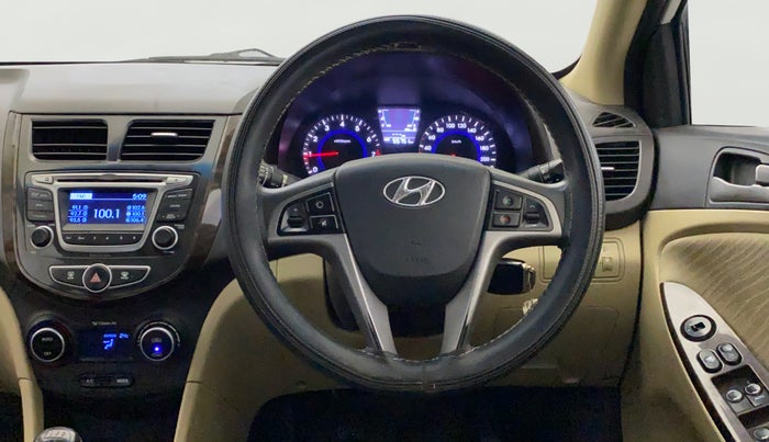 2016 Hyundai Verna 1.6 VTVT S, Petrol, Manual, 55,743 km, Steering Wheel Close Up