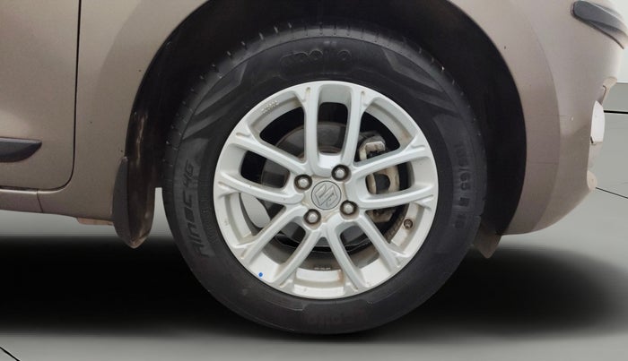 2022 Maruti Swift ZXI AMT, Petrol, Automatic, 60,280 km, Right Front Wheel