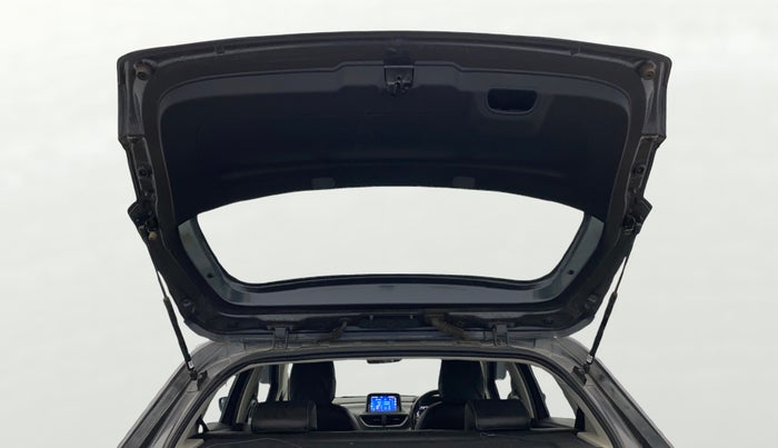 2021 Tata ALTROZ XZ PETROL, Petrol, Manual, 5,768 km, Boot Door Open