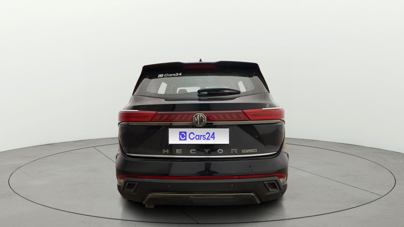 2024 MG HECTOR PLUS BlackStorm 7 STR Diesel, Diesel, Manual, 11,149 km, Back/Rear
