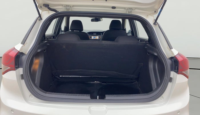 2015 Hyundai i20 Active 1.2 S, Petrol, Manual, 95,414 km, Boot Open Zoomed View