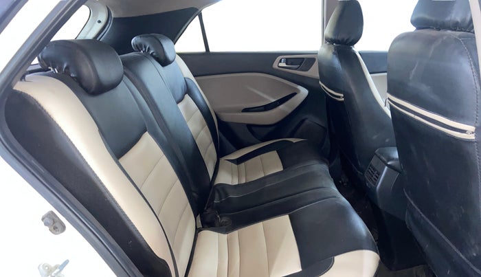 2014 Hyundai Elite i20 ASTA 1.2, Petrol, Manual, 1,07,721 km, Right Side Rear Door Cabin