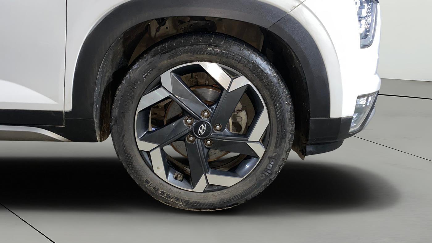 2022 Hyundai ALCAZAR PLATINUM 2.0 MT 7STR, Petrol, Manual, 25,536 km, Right Front Wheel
